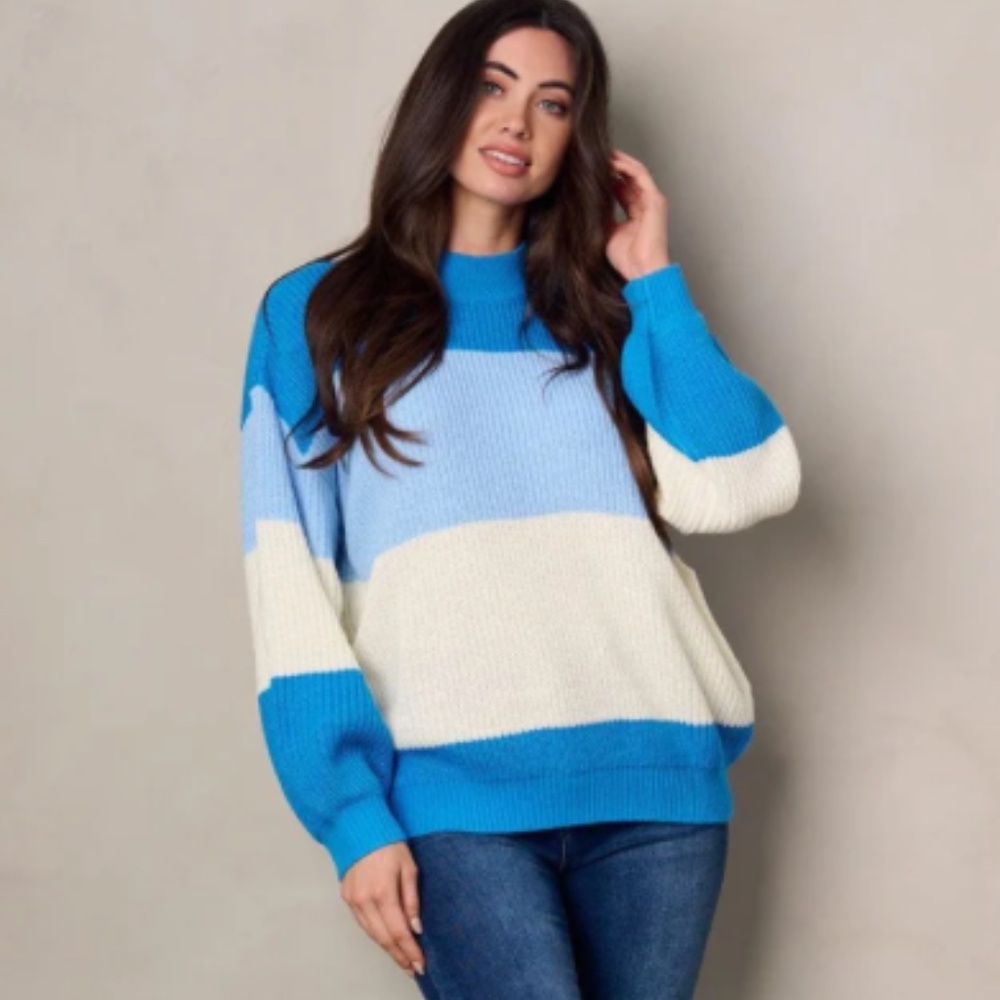 Colorblock Crew Neck Sweater - Blue and White